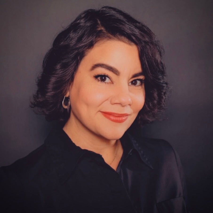 Jennymarie Jemison as Ava in Apprehension play